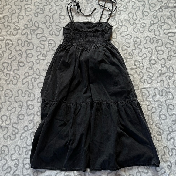 Madewell Denim Tiered Midi Dress in Lunar Wash - Picture 4 of 7